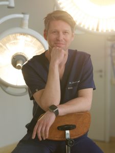 Dr. Jānis Lapiņš